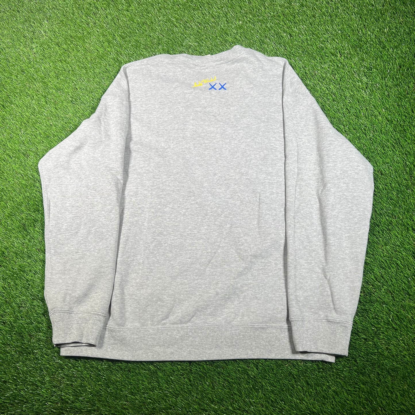 Uniqlo Kaws Warhol BLUE Figure Grey Crewneck Size Large USED x15457
