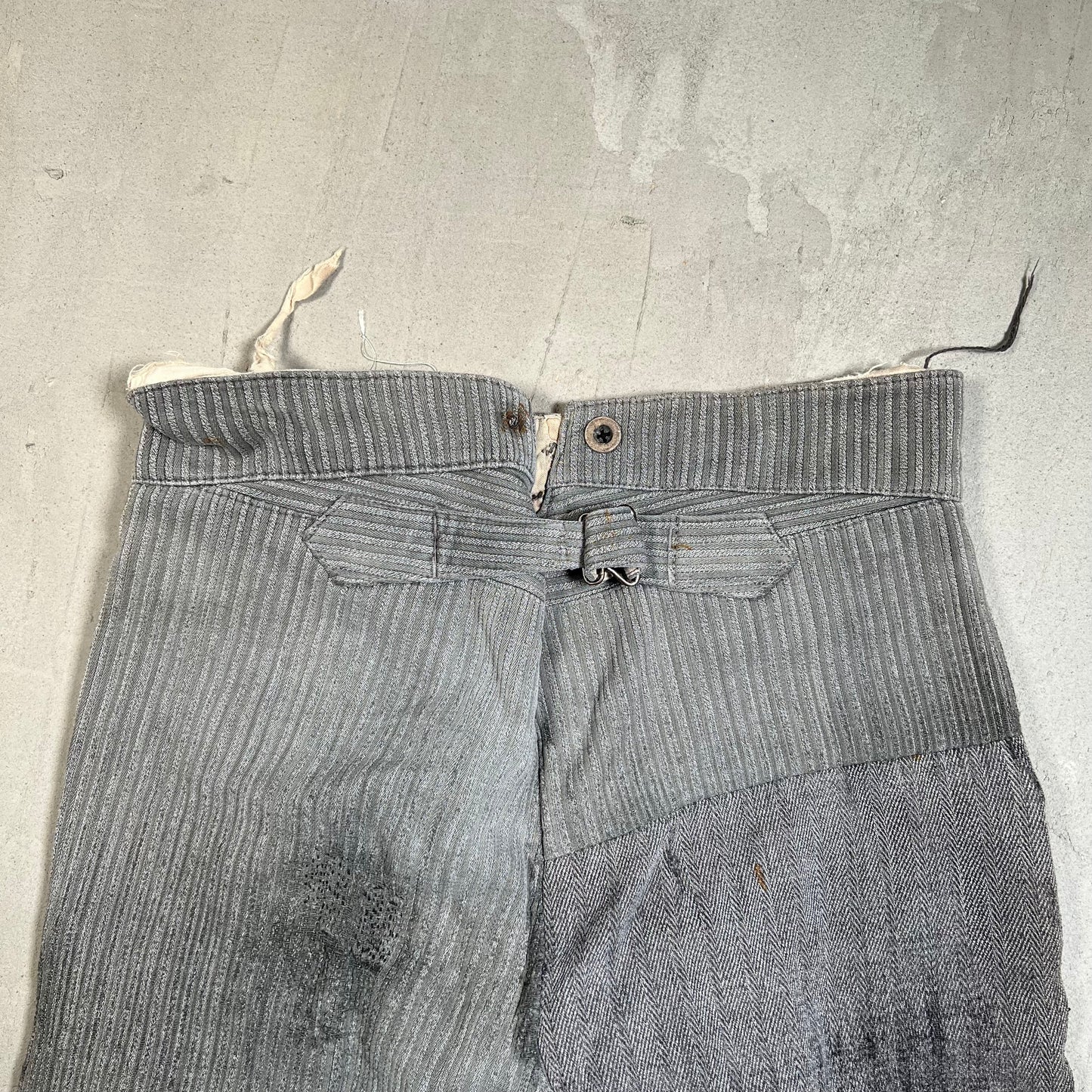 LAA1777 vintage straight legged pant Size 29 USED v13371