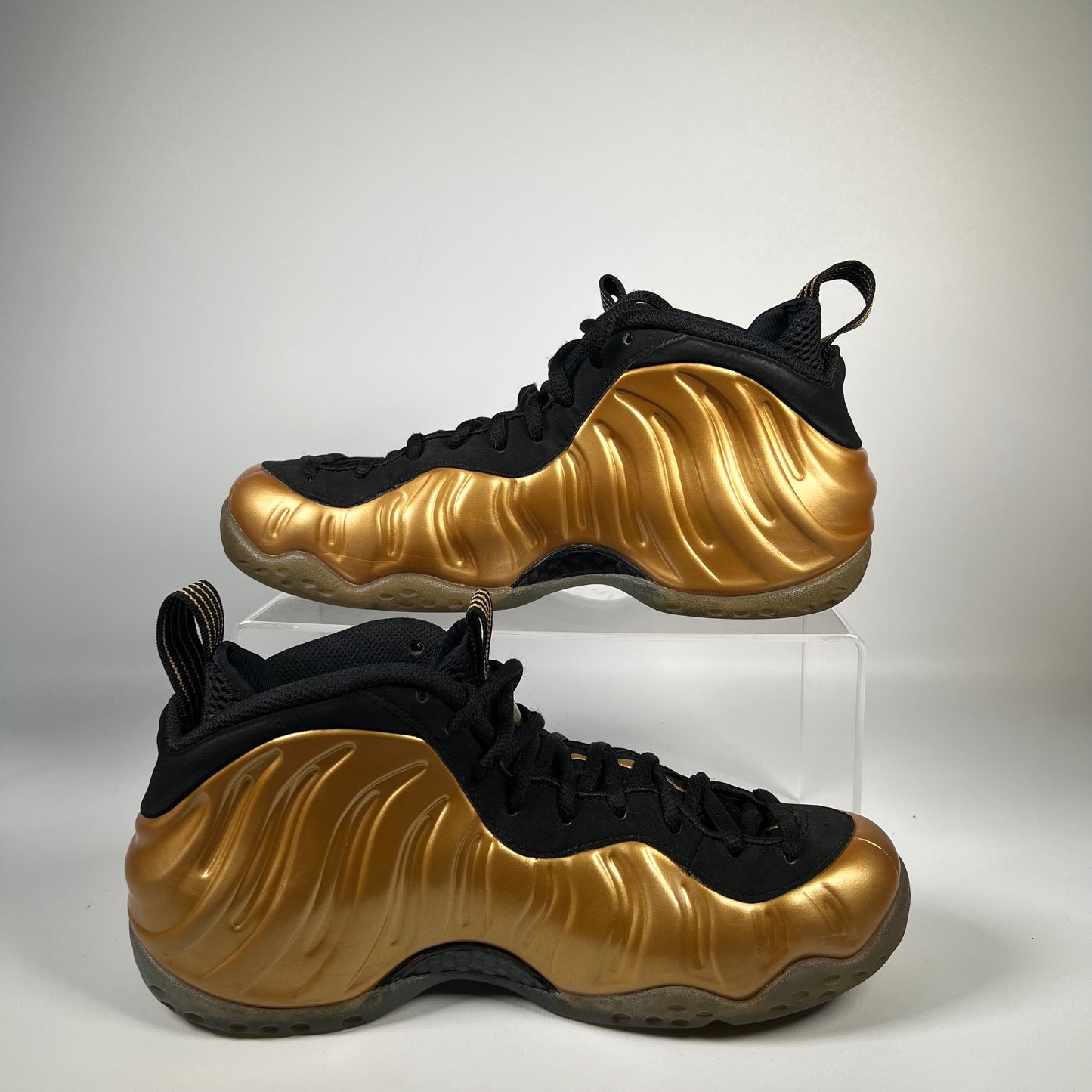 Nike Air Foamposite One Metallic Gold (2015) Size 8 USED s18495