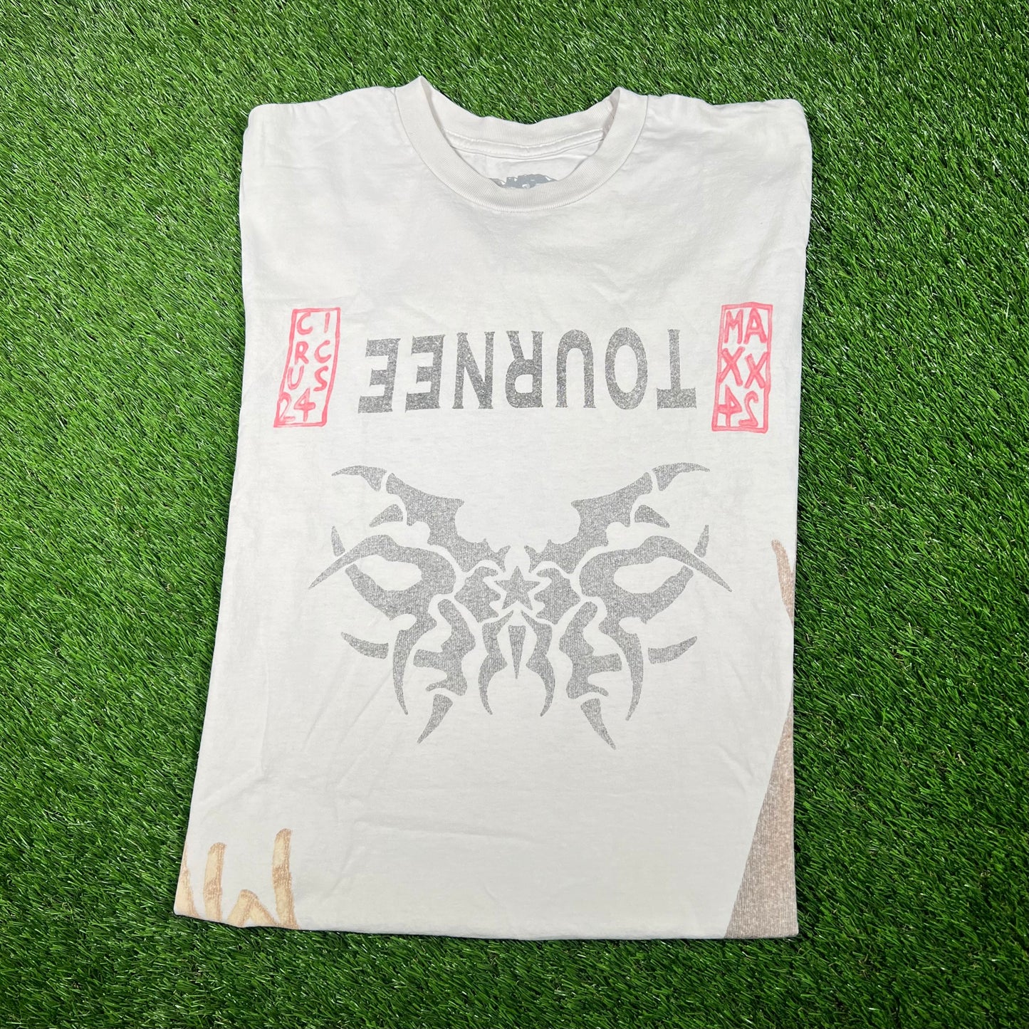 Travis Scott Circus Maximus "Tournee" Cropped White Tee Size Medium USED x15288