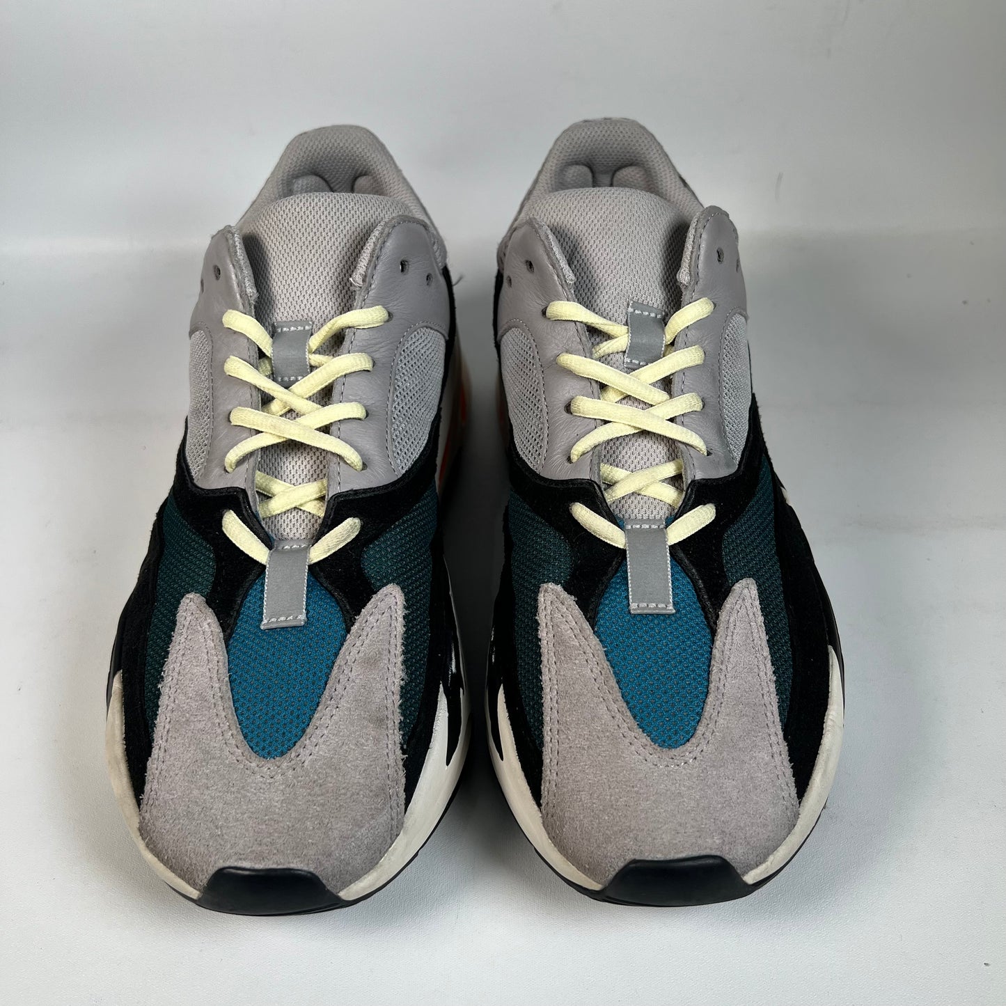 Yeezy 700 Wave Runner (2017) Size 10.5 USED s22063