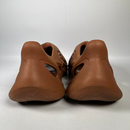 Yeezy Foam Runner Clay Red (2023) Size 9 USED s20063