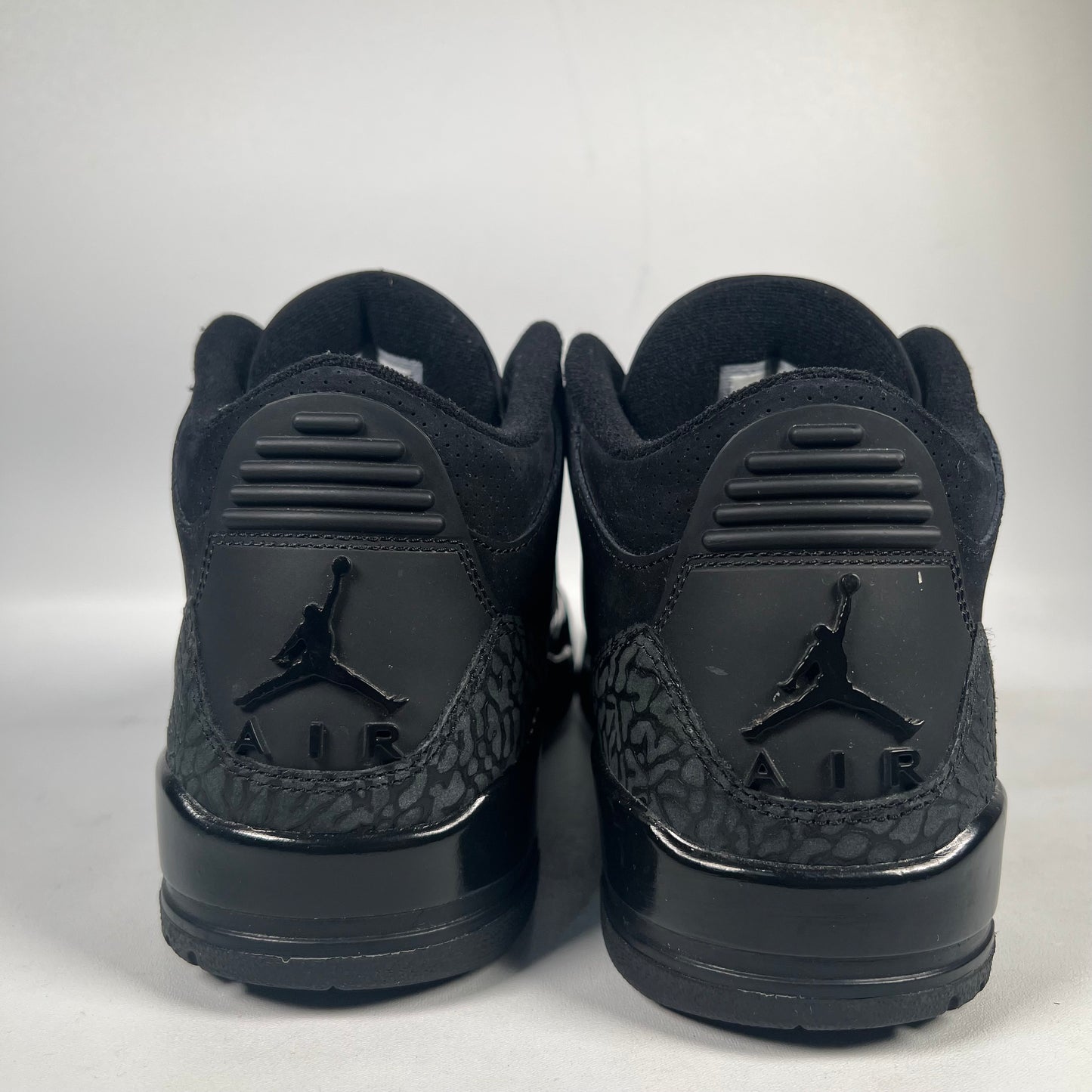 Jordan 3 Black Cat (2025) Size 8.5 USED s21047