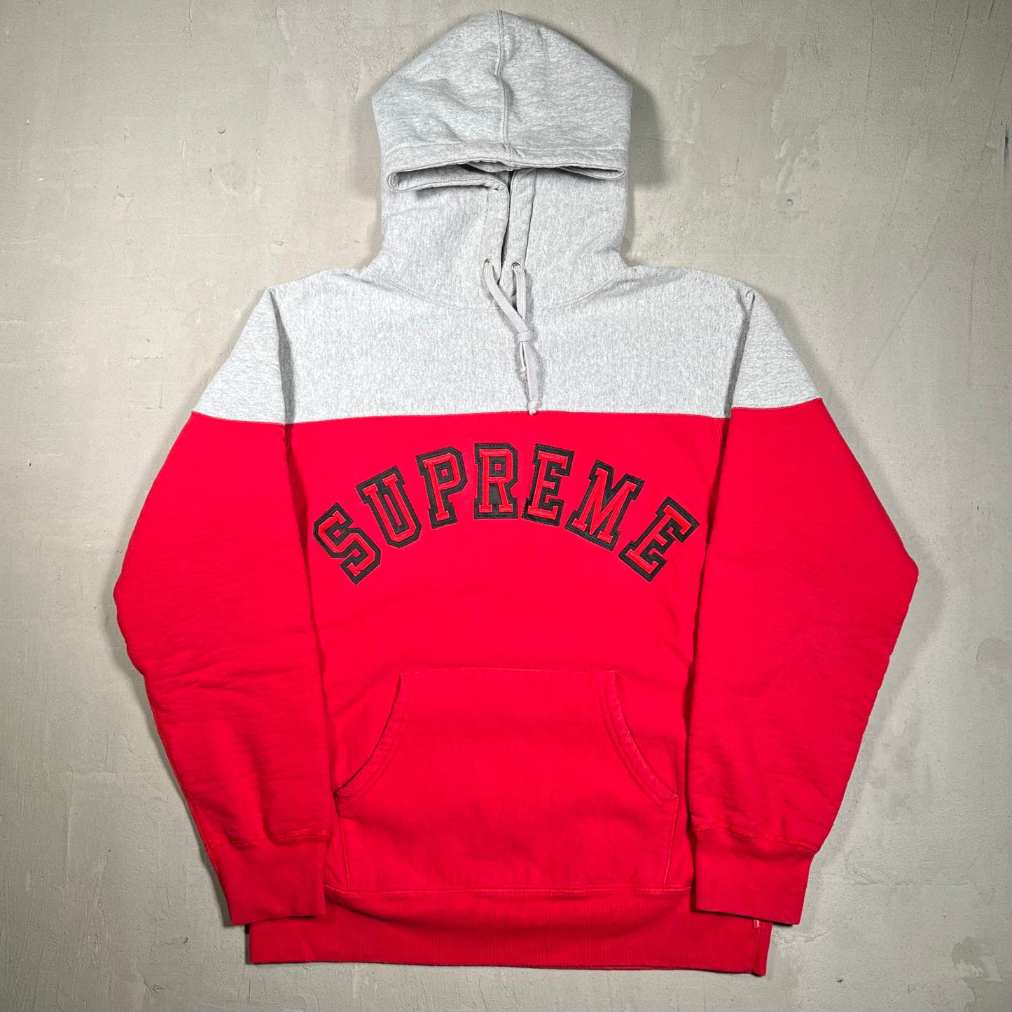 Supreme Red/Grey Arc Logo Hoodie Size Large USED x16693