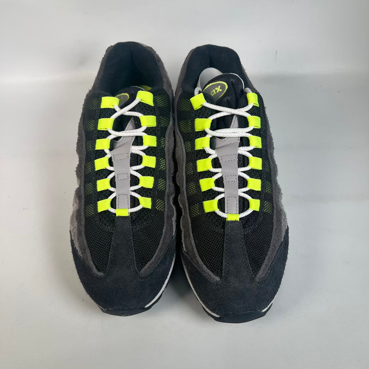 Nike Air Max 95 Reverse Gradient Neon (2025) Size 8.5 NEW s23381