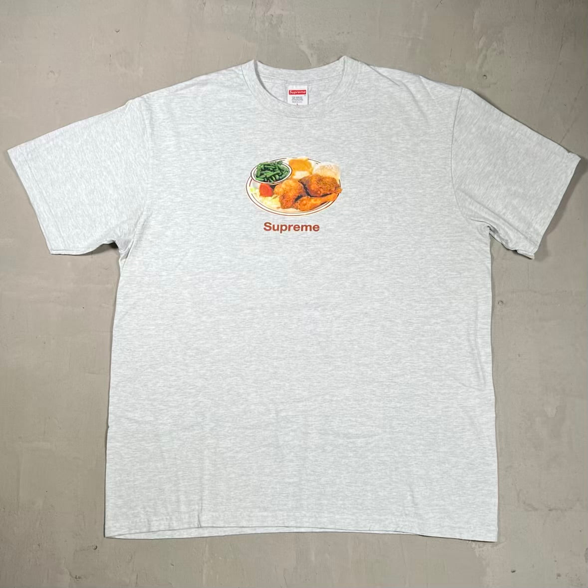 Supreme Chicken Dinner Tee Ash Grey (2018) Size Large USED x18524