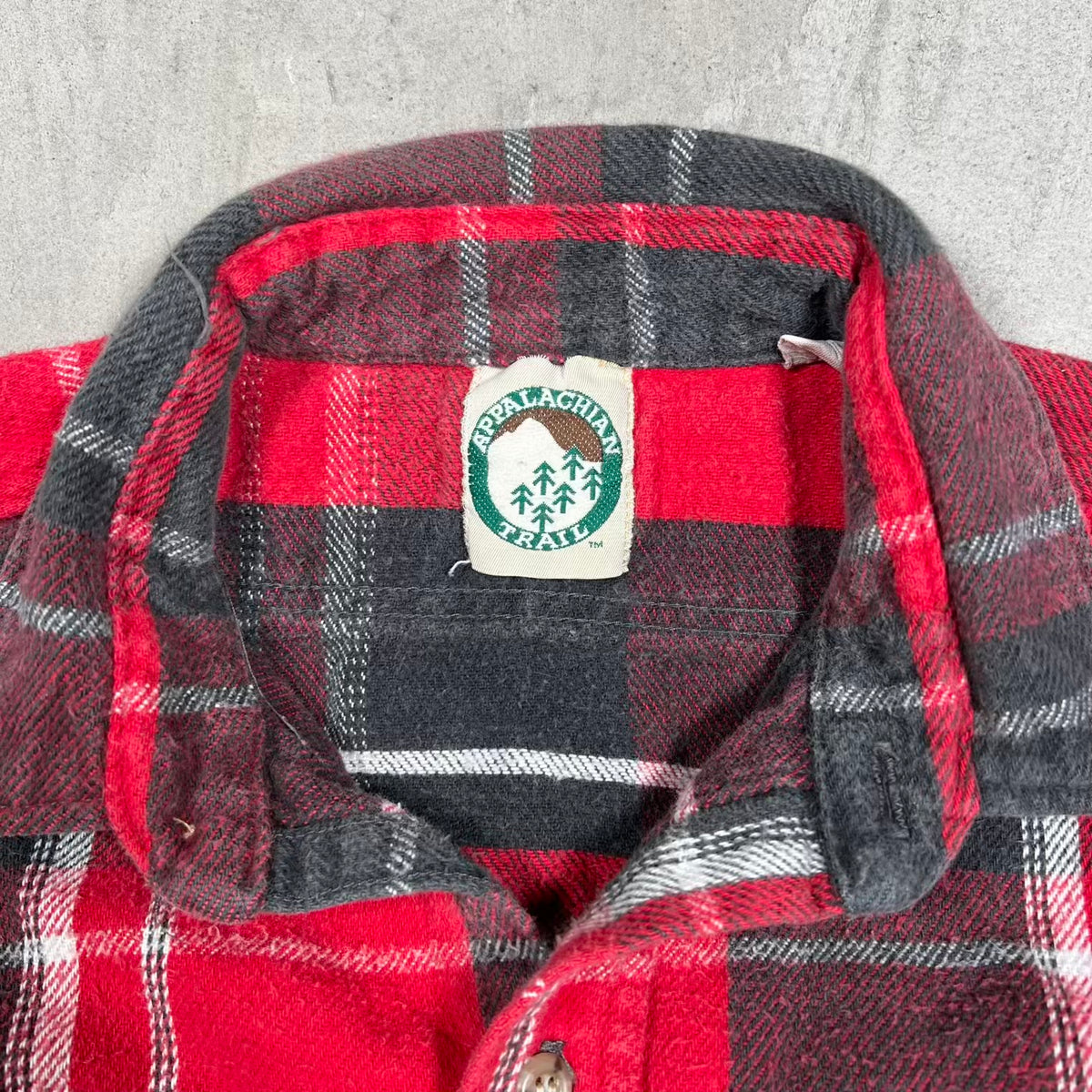 1990s Appalachian Trail Red Flannel Size Large USED v20419