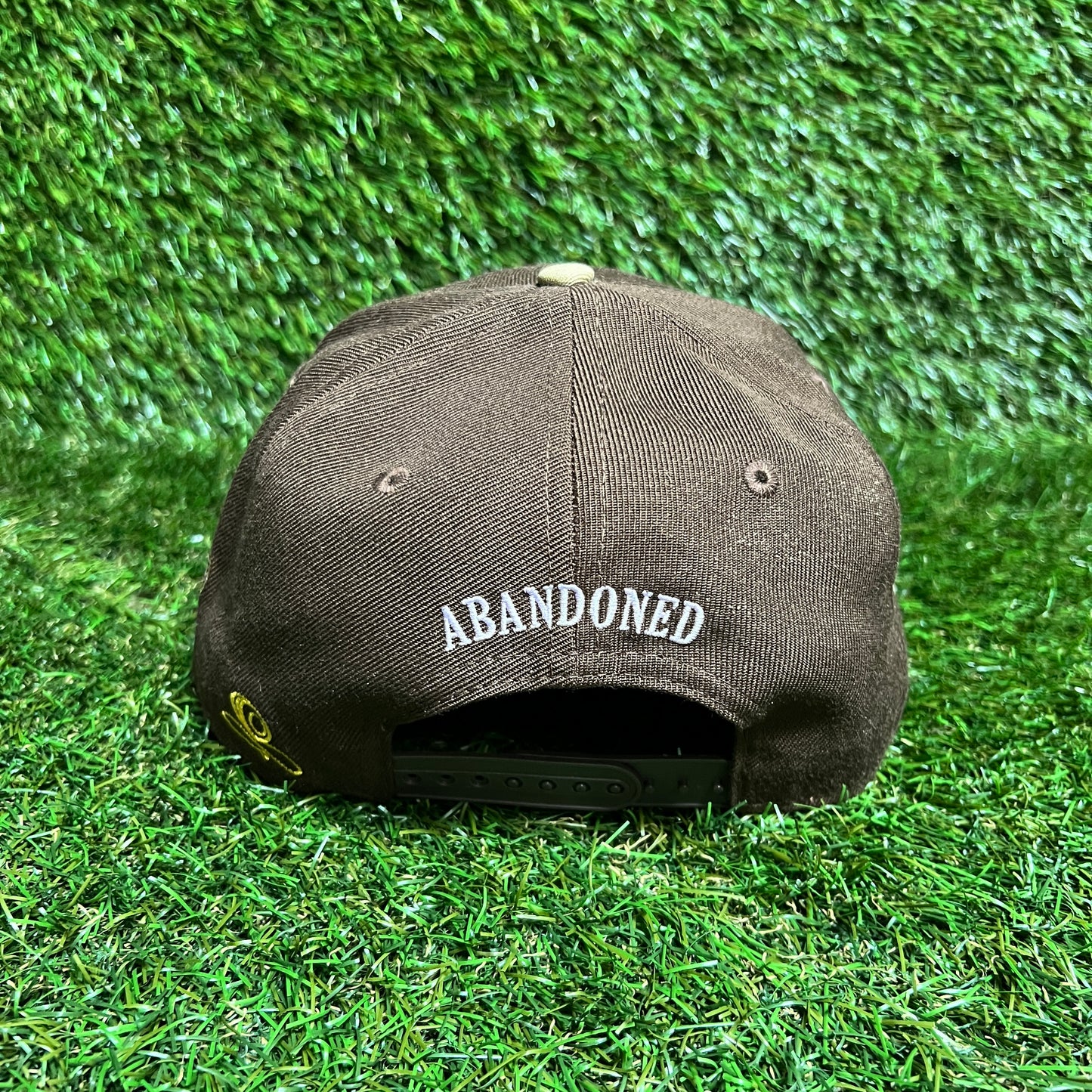 ABC Balloons Brown Snapback Size One Size USED v16039