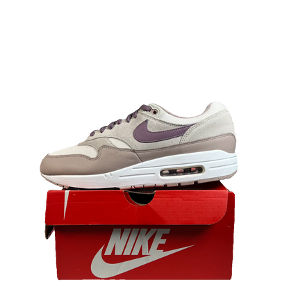 Nike Air Max 1 Light Bone Violet Dust (2023) Size 10 USED S22927