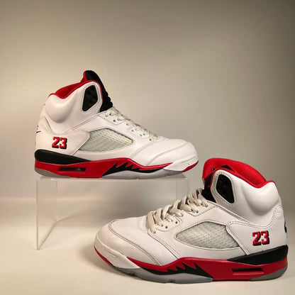 Jordan 5 Fire Red Black Tongue (2025) Size 9.5 USED s23619