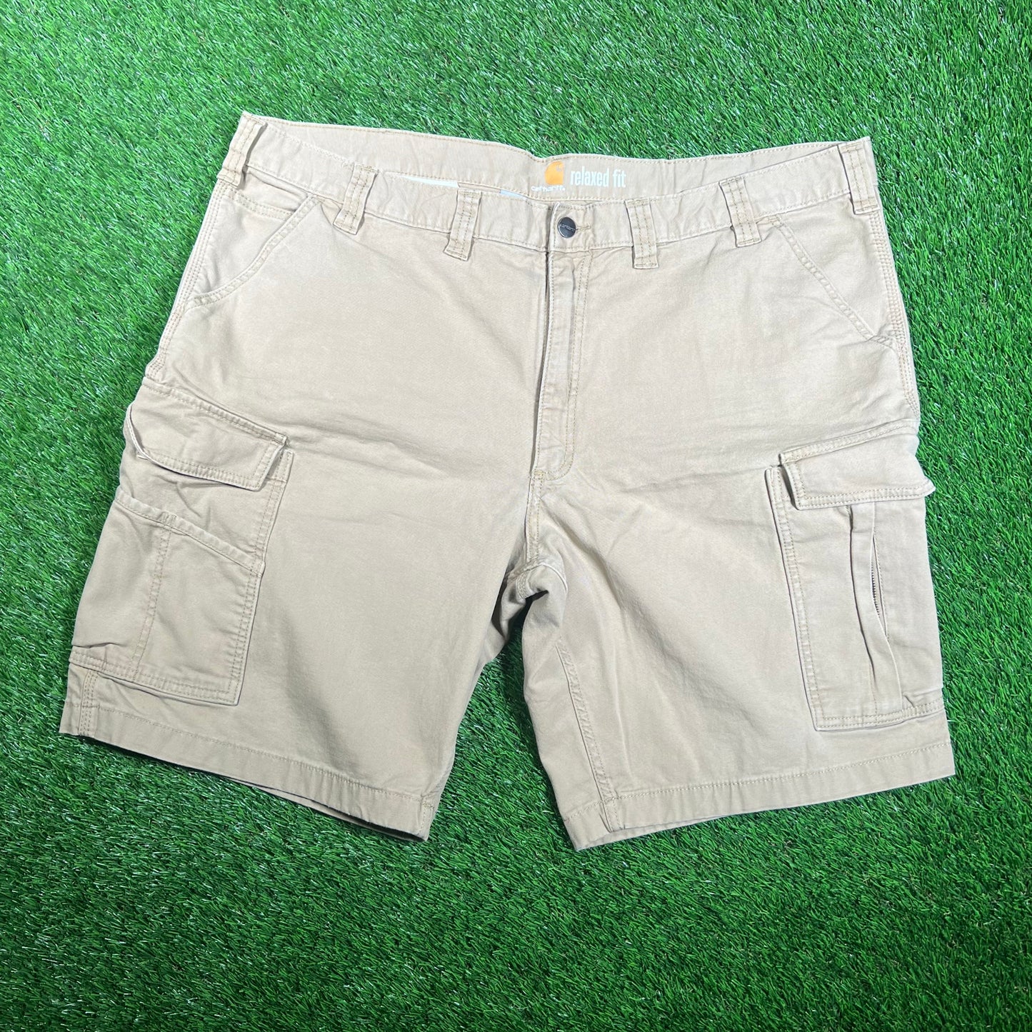Carhartt Cargo Tan Shorts Size 44 USED v18088