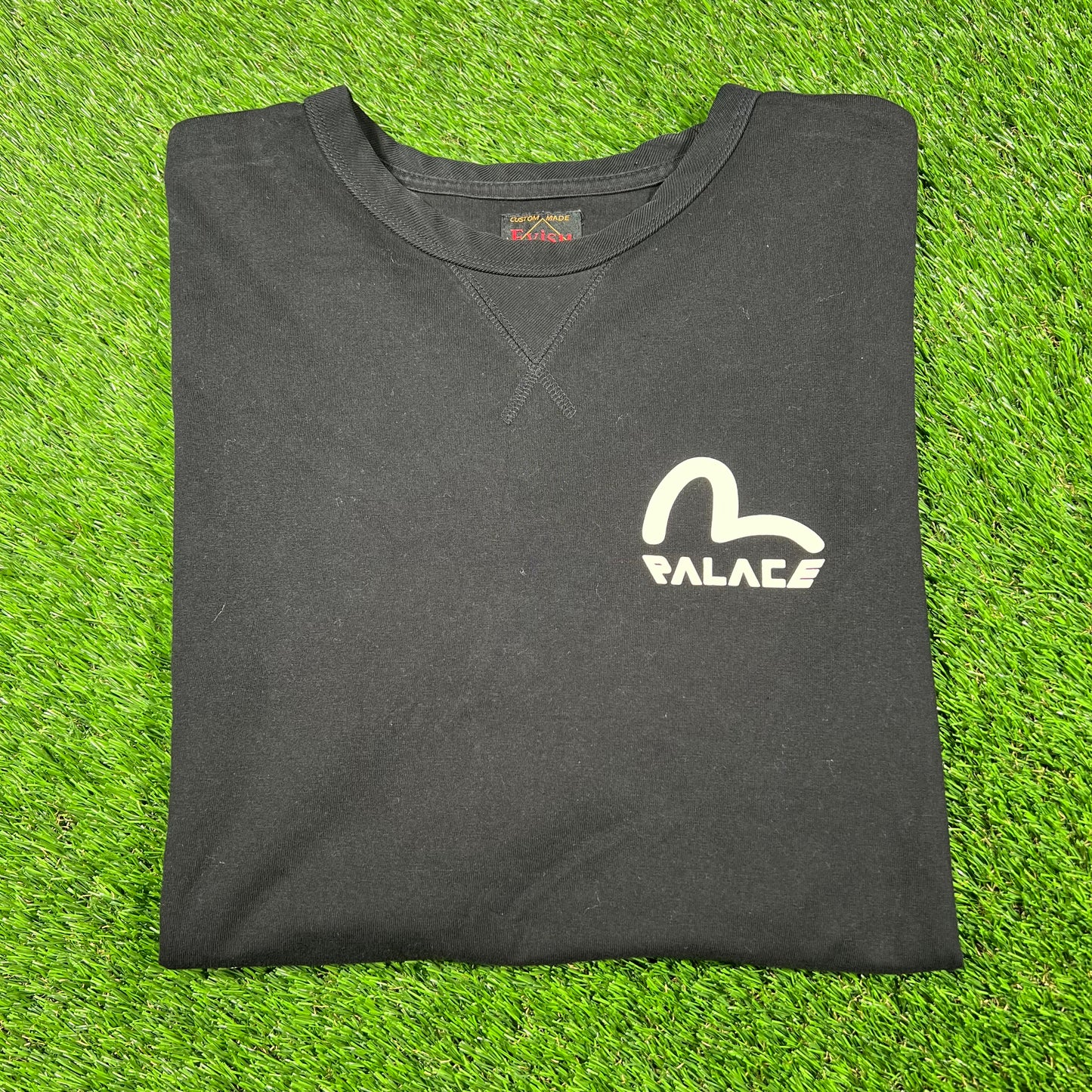 Palace x Evisu Black Tee Size Large USED x14370