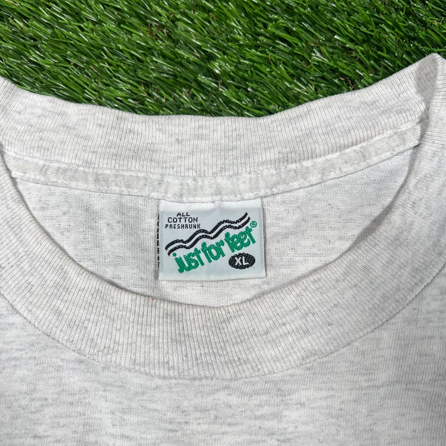 1990s Just For Feet We Fit the World Grey Tee Size XL USED v17180