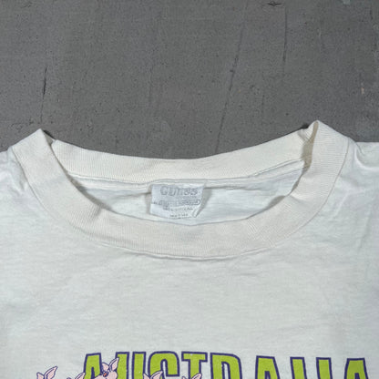 1989 Guess Australia Kangaroo Run White Tee Size Large USED v19178