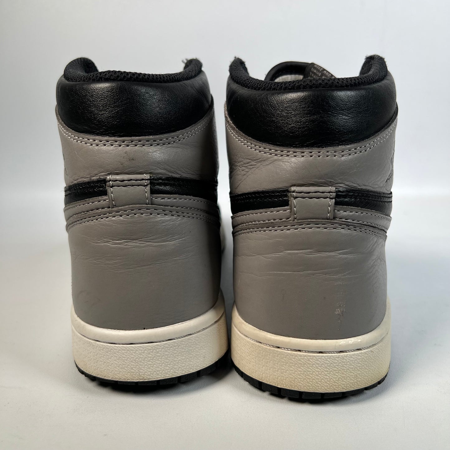 Jordan 1 High Shadow (2018) Size 8 USED s21813
