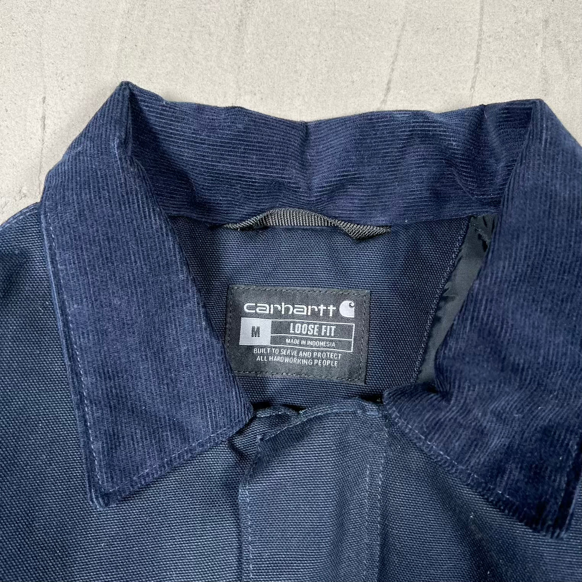 Carhartt Arctic Quilt Lined Navy Blue Zip Up Work Jacket Size Medium USED v20397