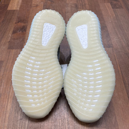 Yeezy 350 Blue Tint Size 11 NEW s17284
