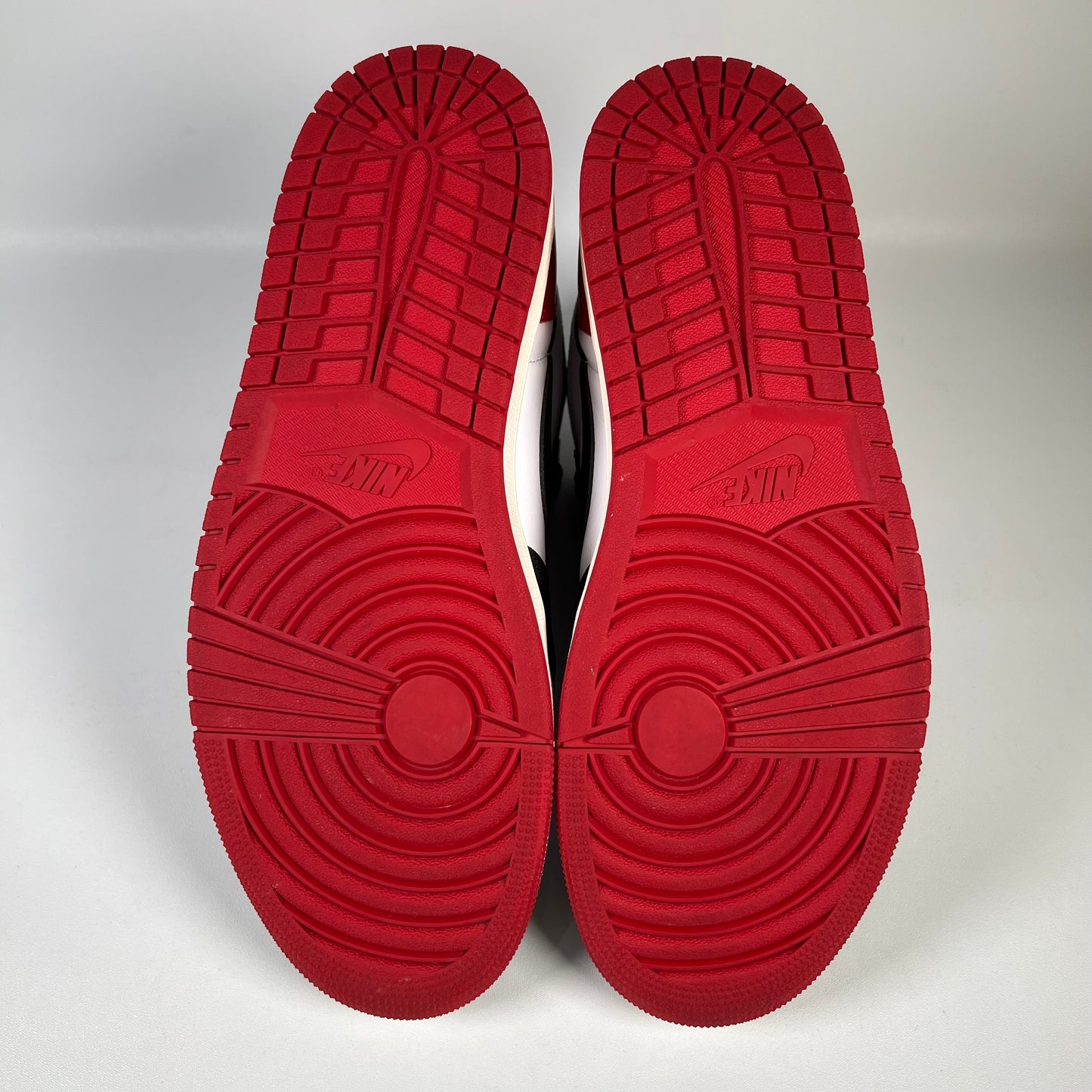 Jordan 1 Black Toe Reimagined (2025) Size 10 USED S19602