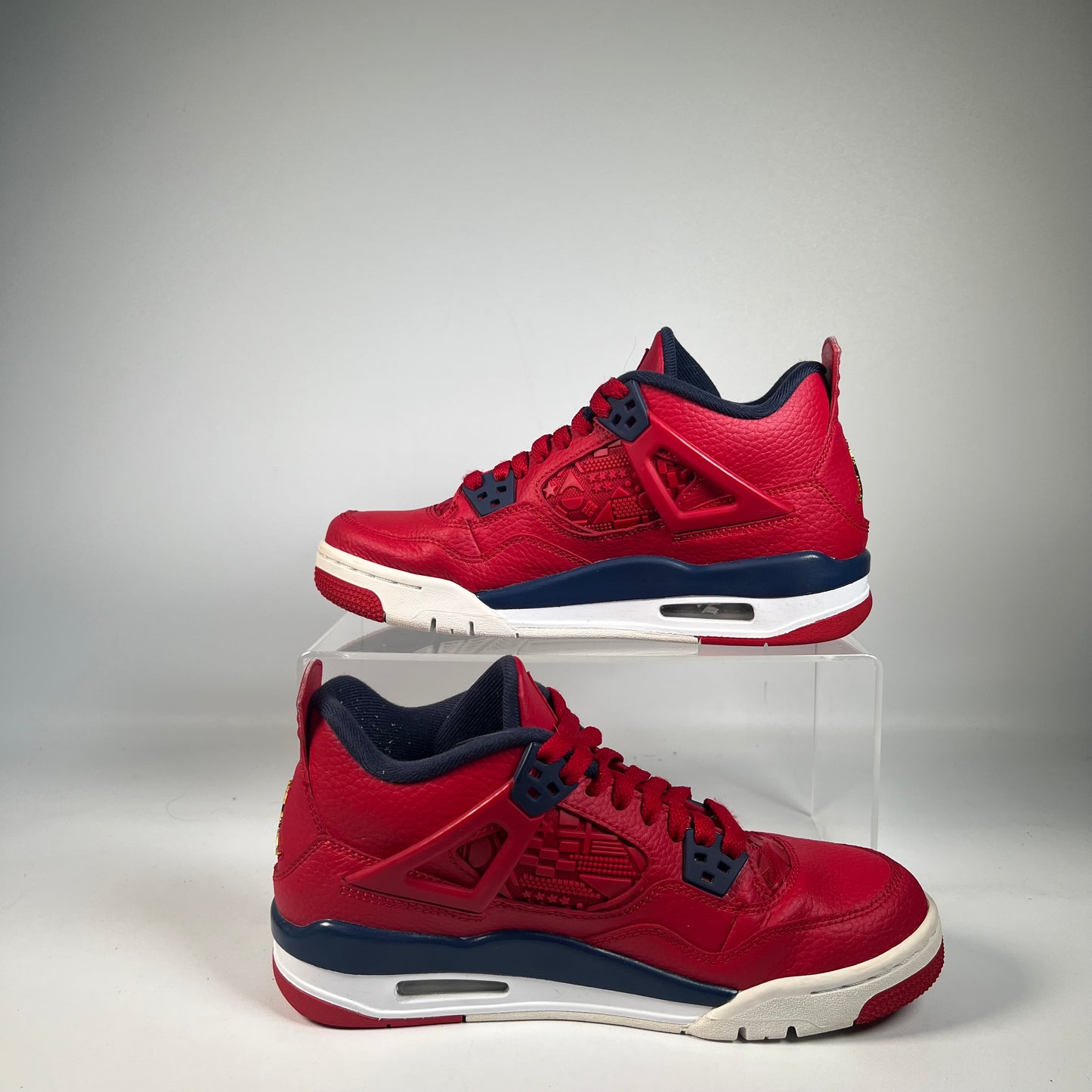 Jordan 4 FIBA (2019) Size 6Y USED s22393