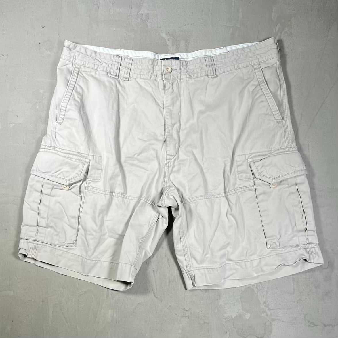 Polo Ralph Lauren White Cargo Shorts Size 42 USED USED v20256