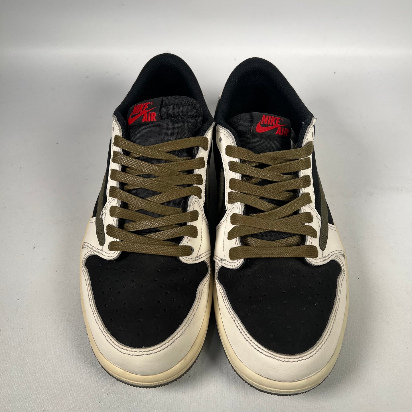 Jordan 1 Low Travis Scott Olive Size 8m/9.5w USED s13819