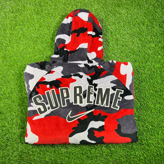 Supreme Nike Arc Corduroy Red Camo Jacket Size Medium USED x15349