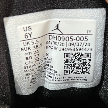 Jordan 12 Black Dark Concord (2020) Size 6Y USED s18956