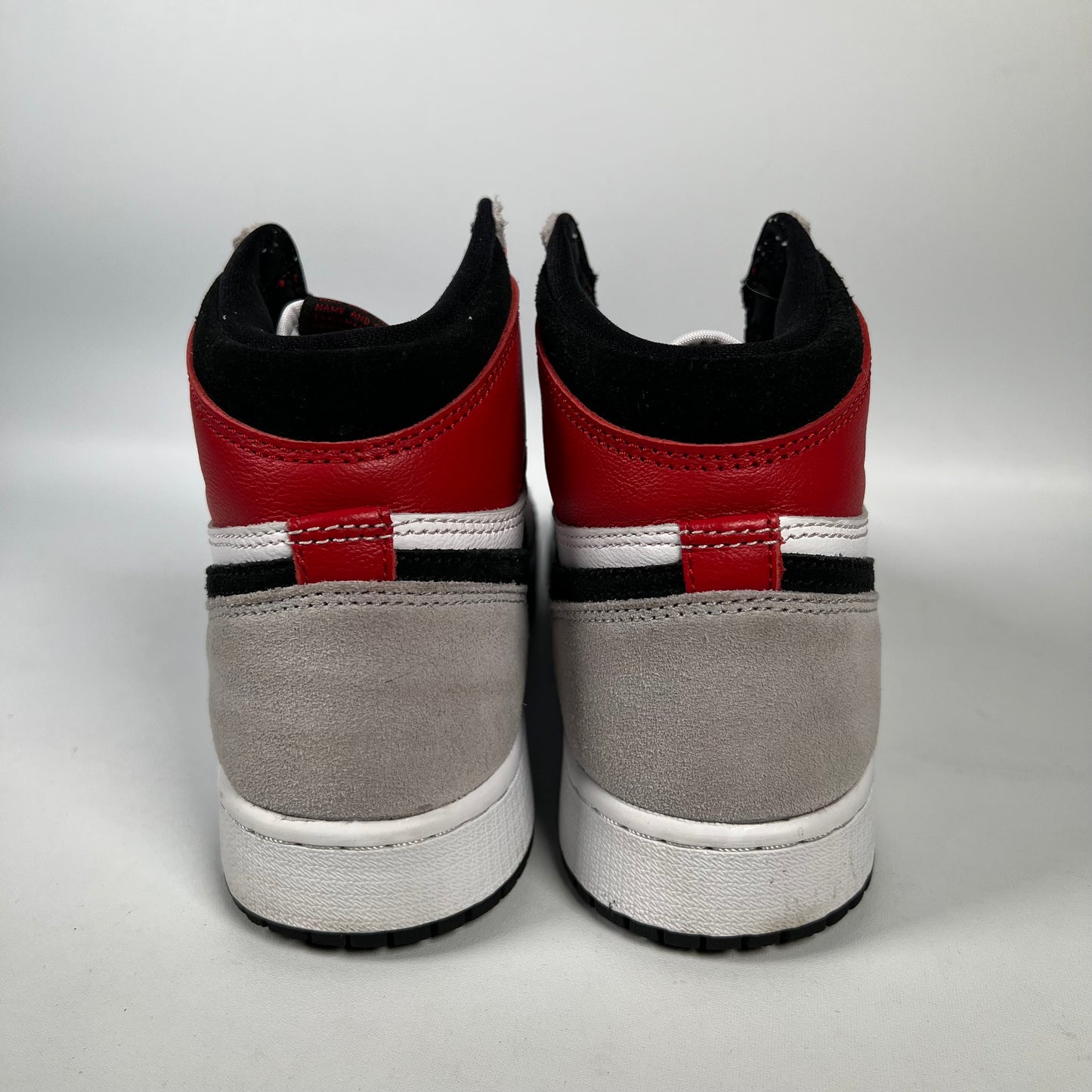 Jordan 1 High Light Smoke Grey (2020) Size 5.5y USED s19517