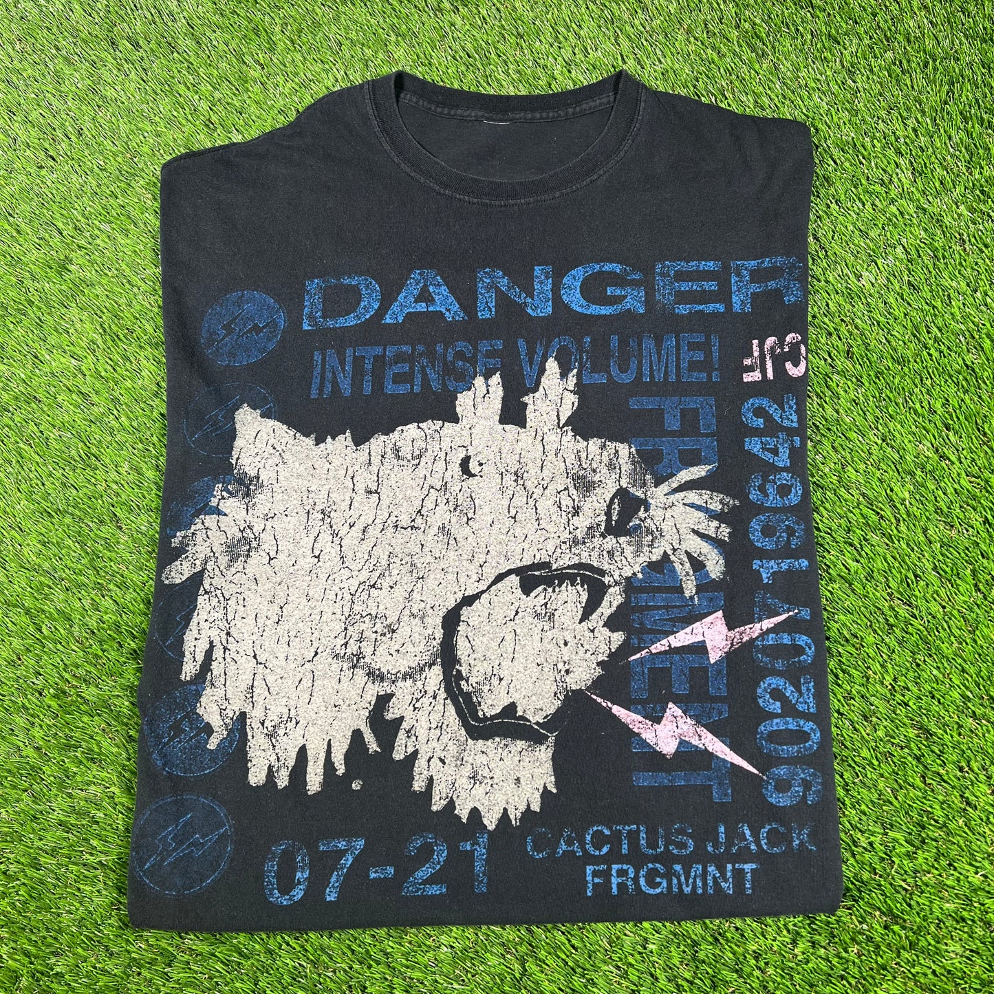 Travis Scott Fragment Danger Intense Volume Black Tee Size Large USED XL USED x14467