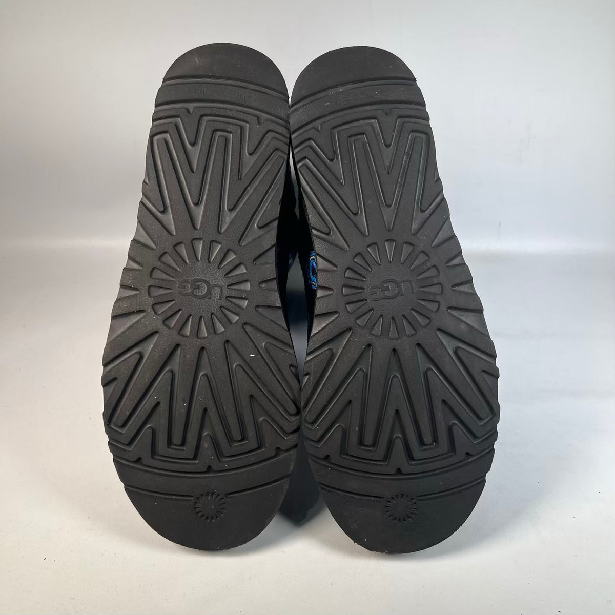 Ugg Palace Lightning Black Boots (2023) Size 11 USED s23466