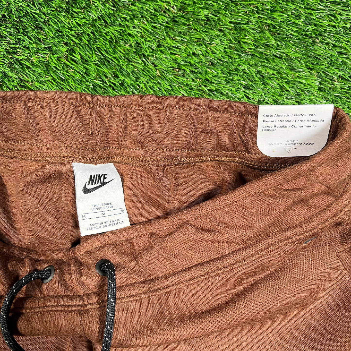 Nike Tech Fleece Pants Brown Size Medium NEW v18553