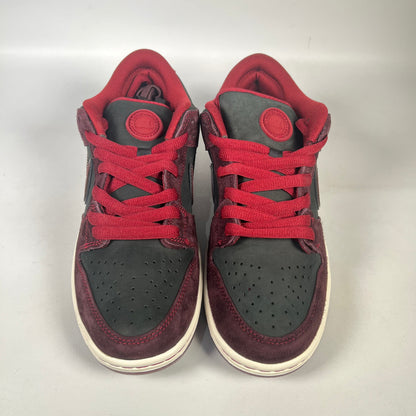 Nike SB Dunk Low Riot Skateshop (2025) Size 8.5 NEW s20612