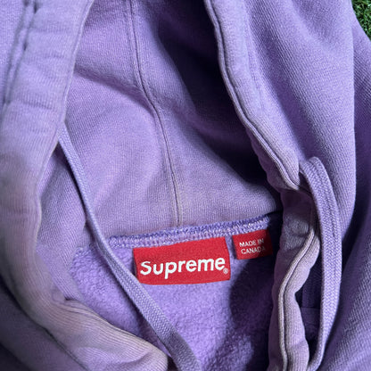 Supreme 2017 Vampirella Purple Hoodie Size Medium USED x13888