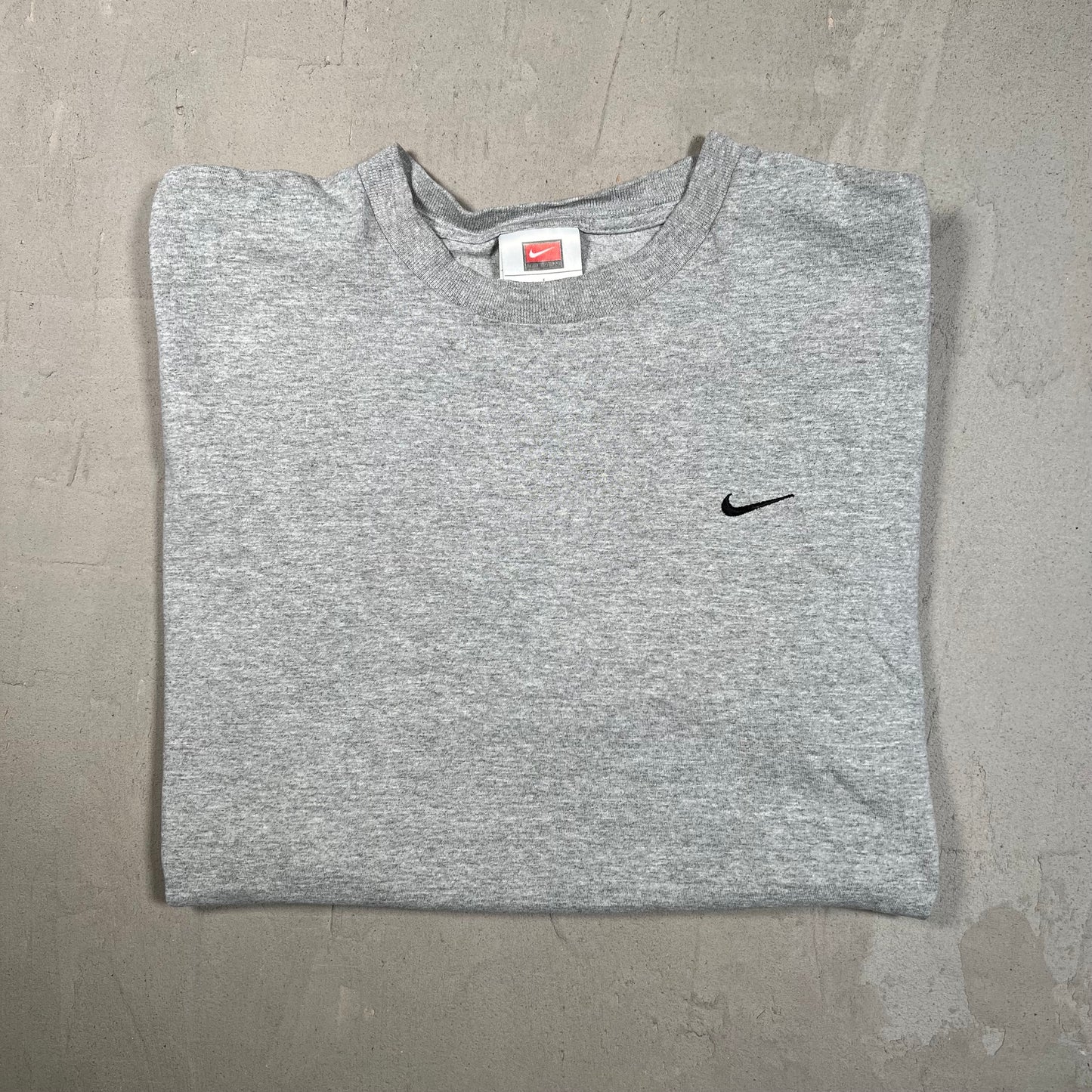 Y2K Nike Grey Small Check Tee Size Large USED v19366