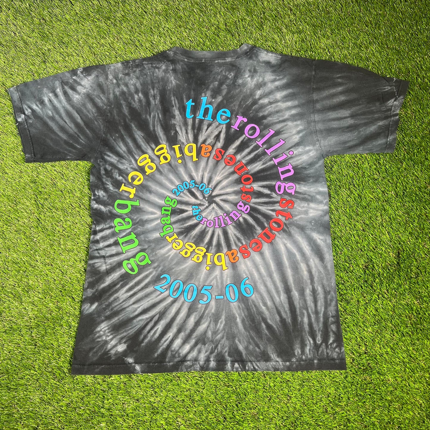 2005 Rolling Stones Tie Dye Tour Tee Size Small USED v16622