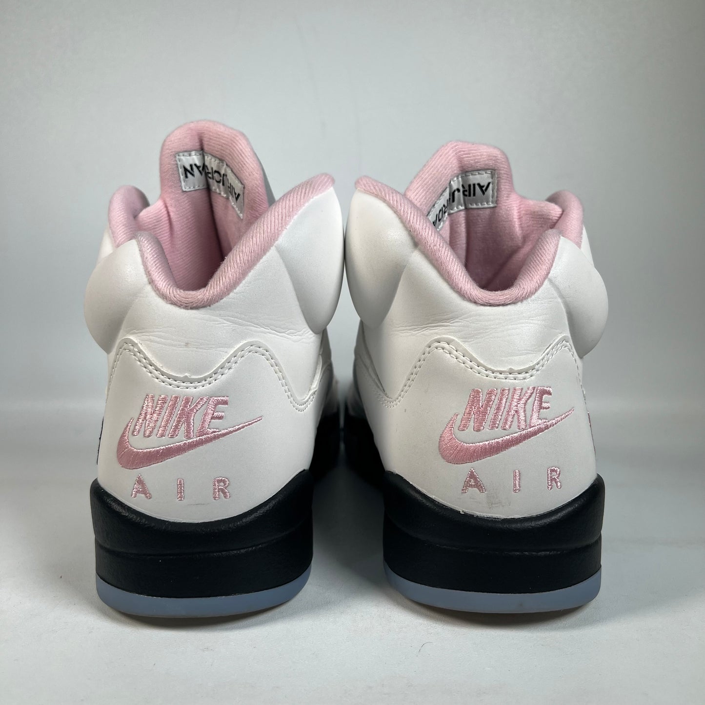 Jordan 5 Medium Soft Pink (2025) Size 9.5 USED s22231