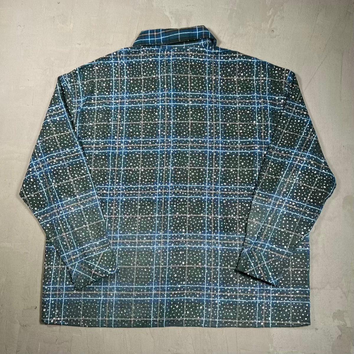 HMDD Rhinestone Blue/Green Button Up Flannel Size XL USED x18282