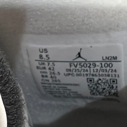 Jordan 4 White Cement (2025) Size 8.5 USED s23581