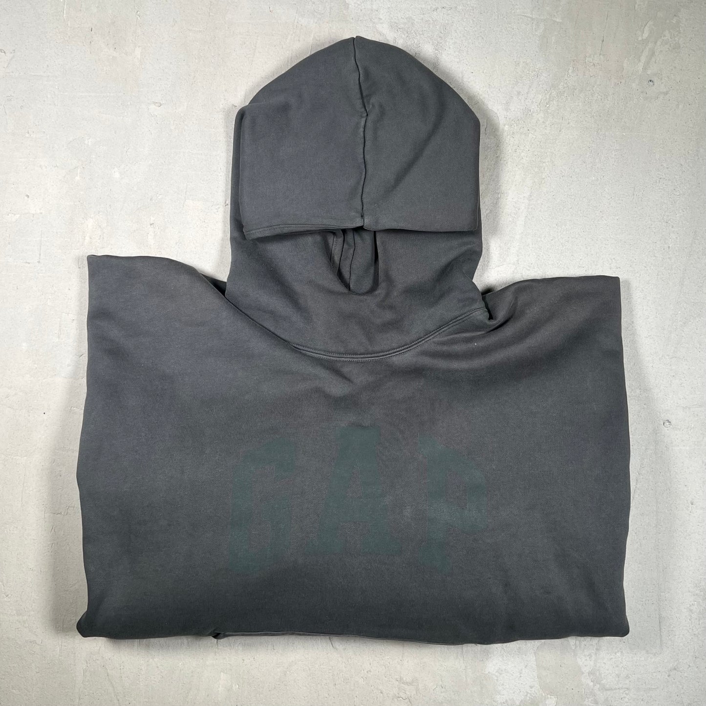 Yeezy Gap Dove Light Grey Hoodie Size Medium USED x17379