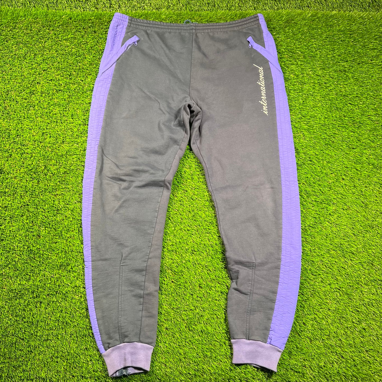 1980s Nike International Navy Sweat Pants Size Large USED v18540