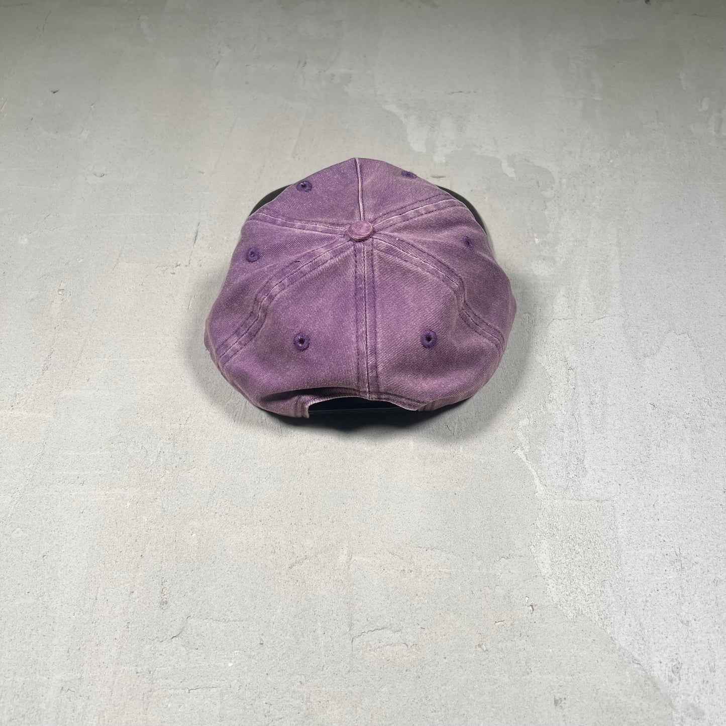 GV Gallery Raspberry Hills Bulldog Purple Washed Hat NEW x17138