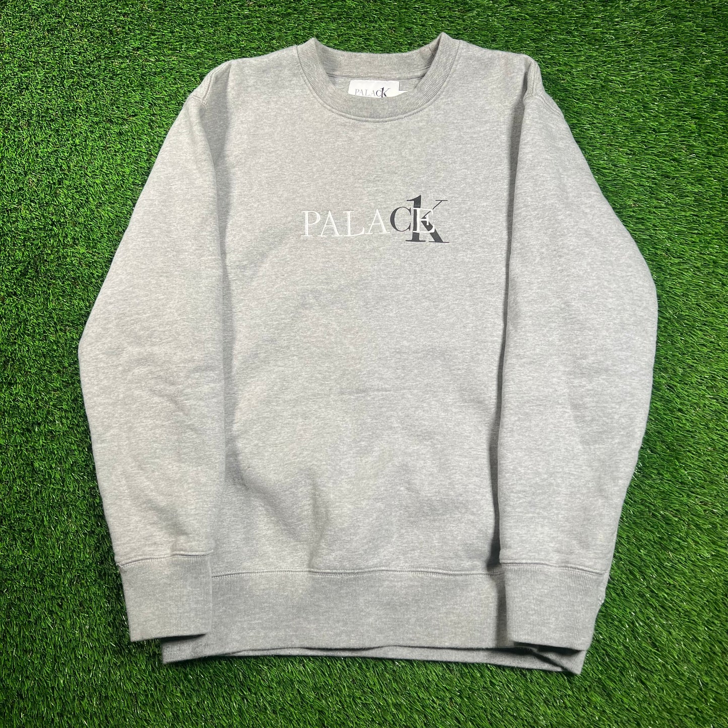 Palace Calvin Klein Grey Crewneck Size Medium USED x16329