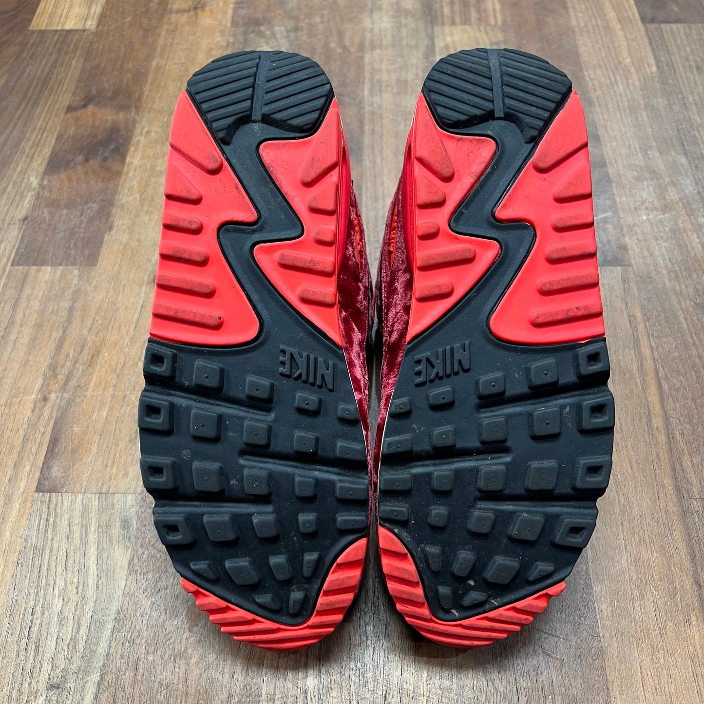 Nike Air Max 90 Infrared Velet (2015) Size 6m / 7.5w USED s17322