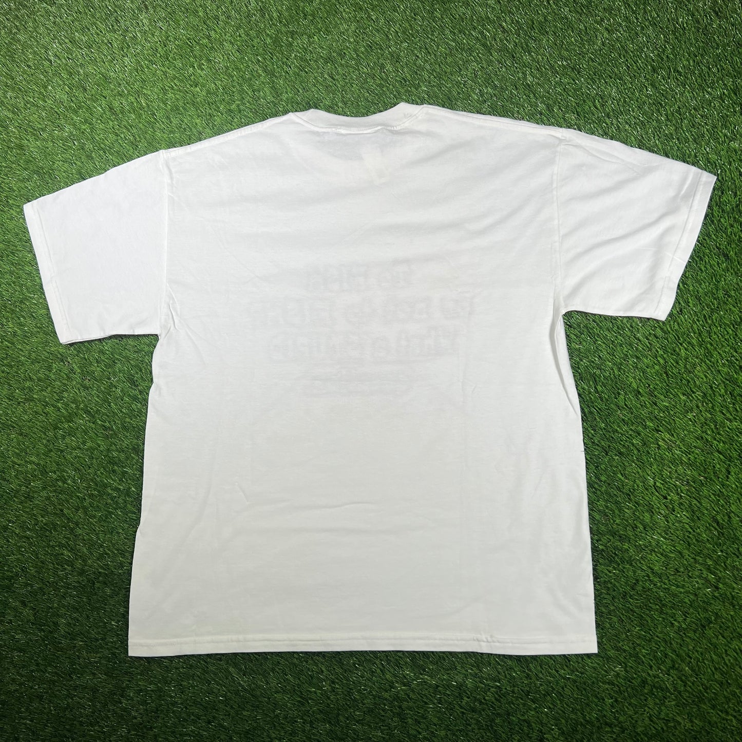 Y2K "To Fish or not to Fish" White Humor Tee Size Large NEW v17136