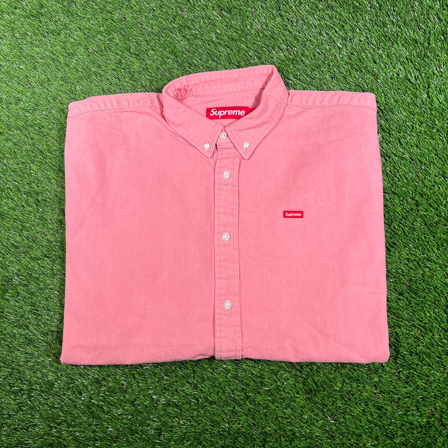 Supreme Pink Small Box Logo Denim Shirt (2025) Size Large NEW x15825