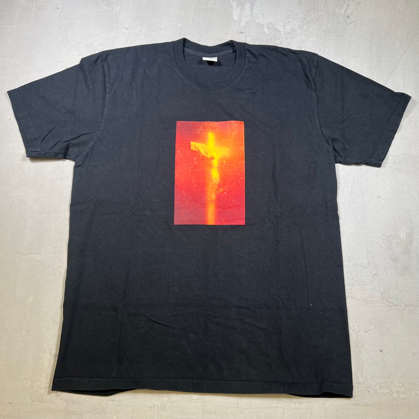 Supreme Andres Serrano Piss Christ Black Tee (2017) Size Large USED x17255