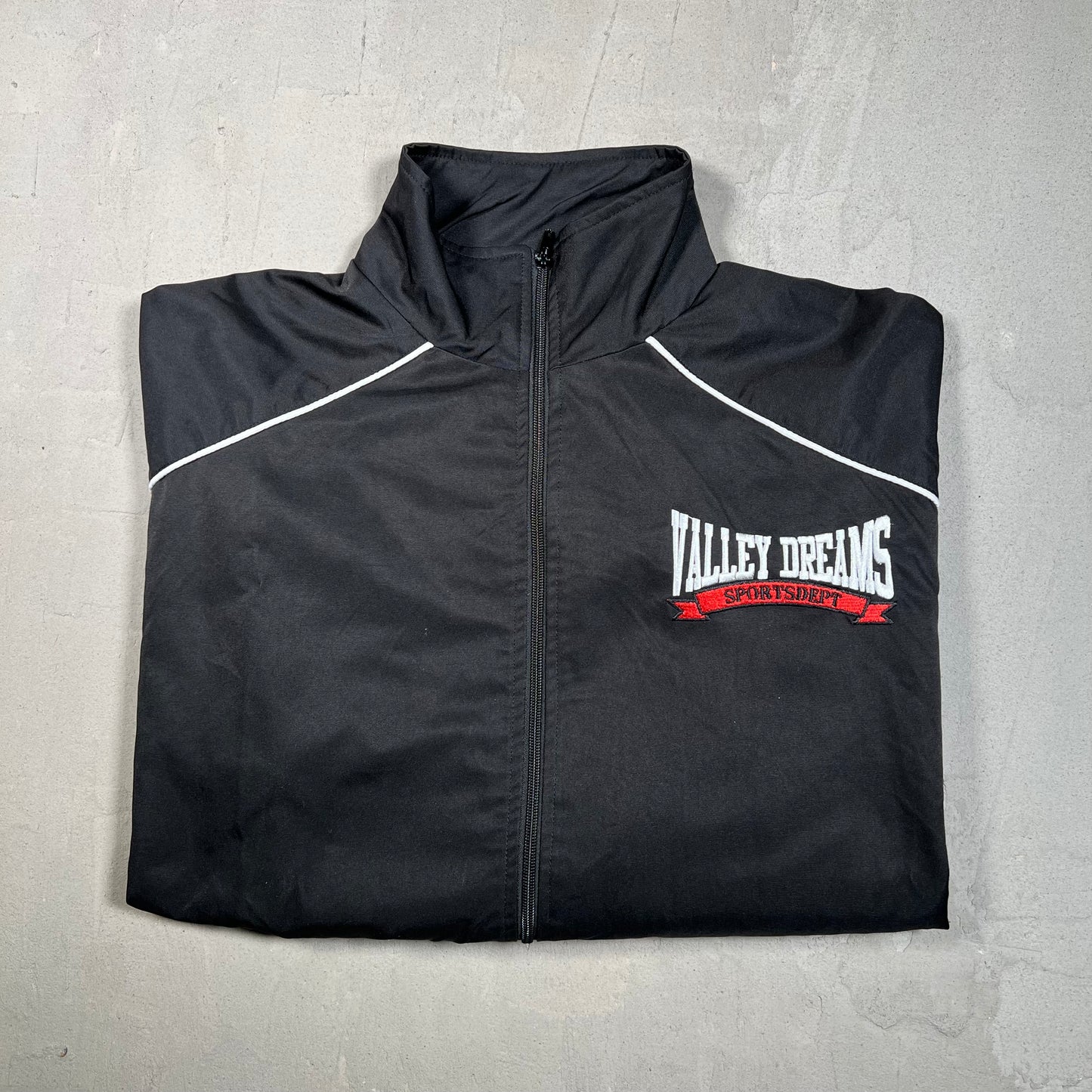 Vale Dreams Sports Dept Black Zip Up Jacket Size Large USED x17562