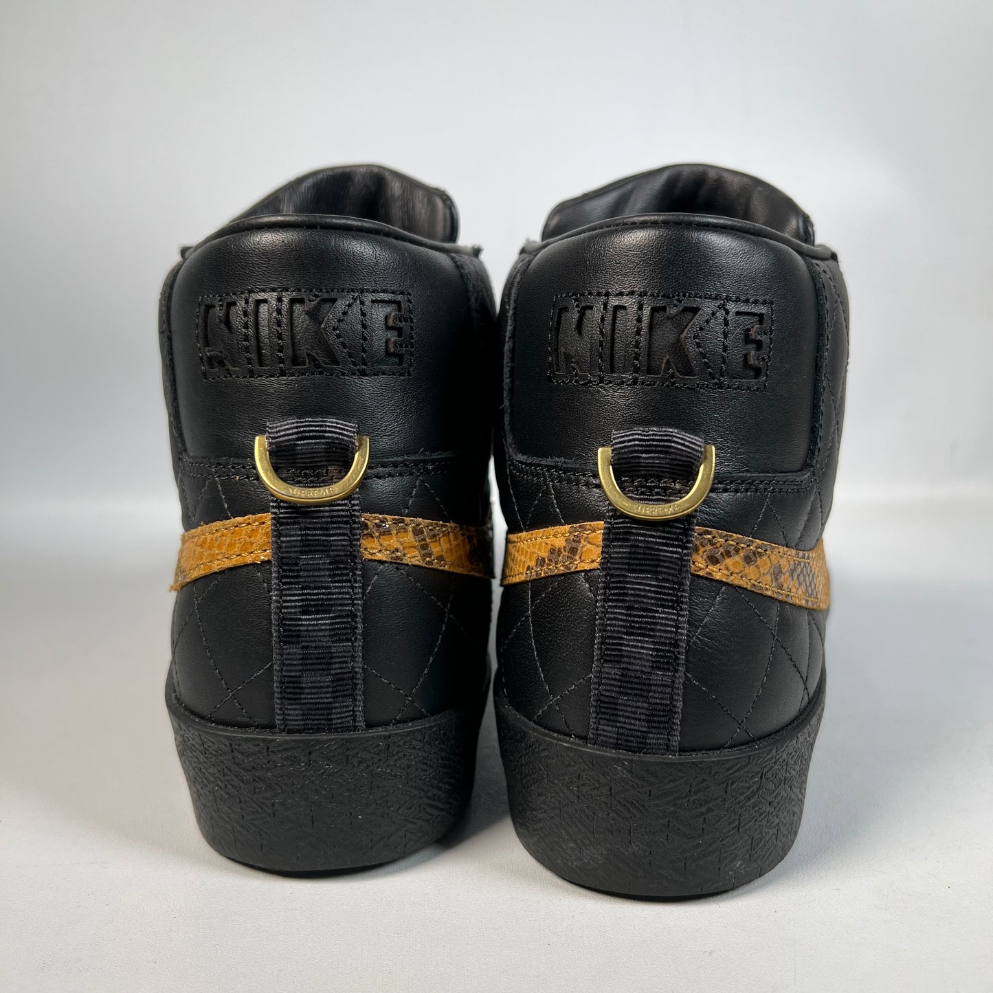 Nike SB Blazer Supreme Black (2022) Size 9 USED s22522