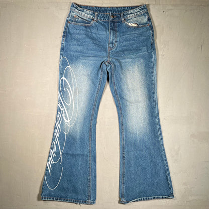 GV Gallery Raspberry Miley Cyrus Flared Blue Jeans Size Medium USED x17527