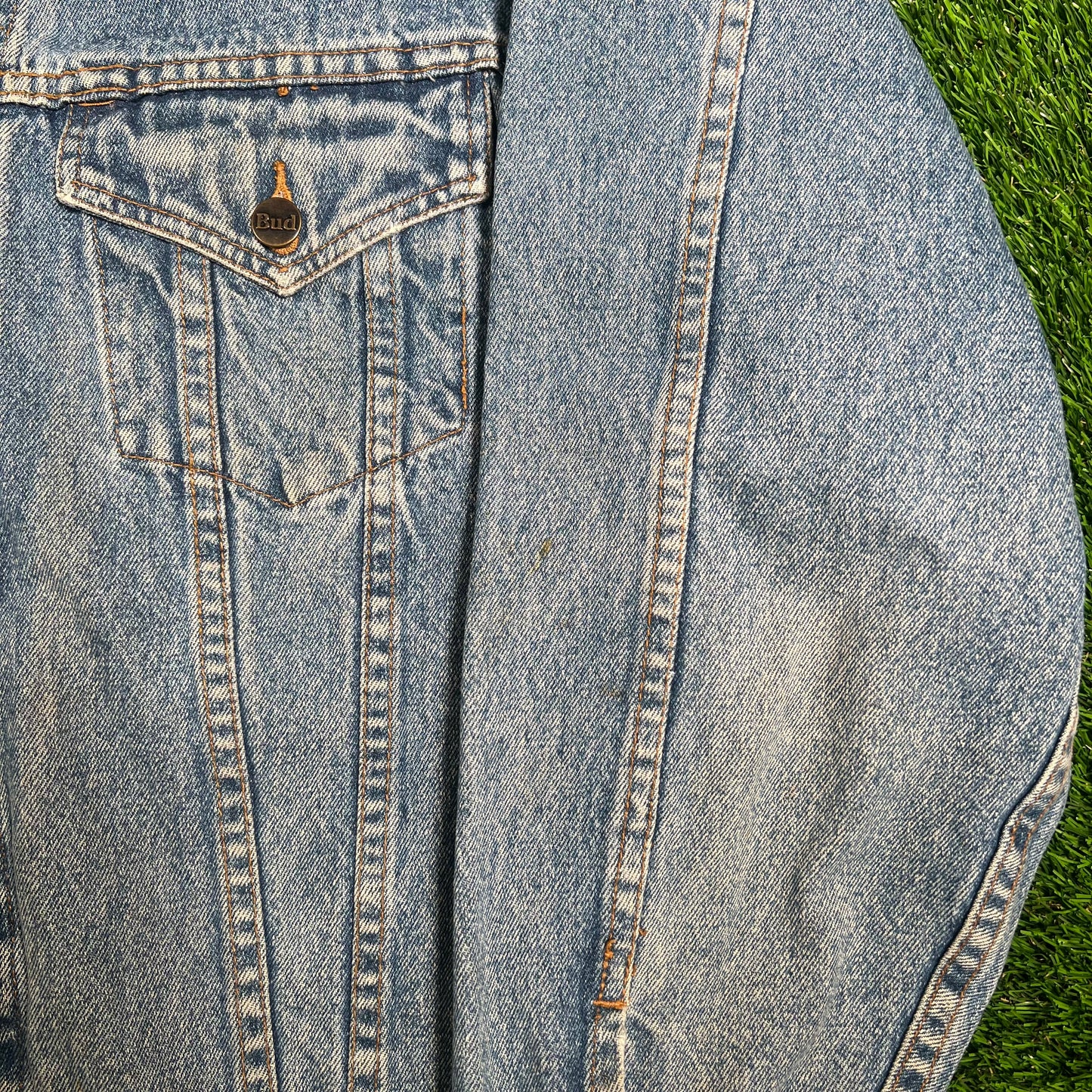 1990s Budwesier Denim Jacket Size XL USED v17986